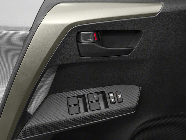 2013 Toyota RAV4 AWD 4dr XLE