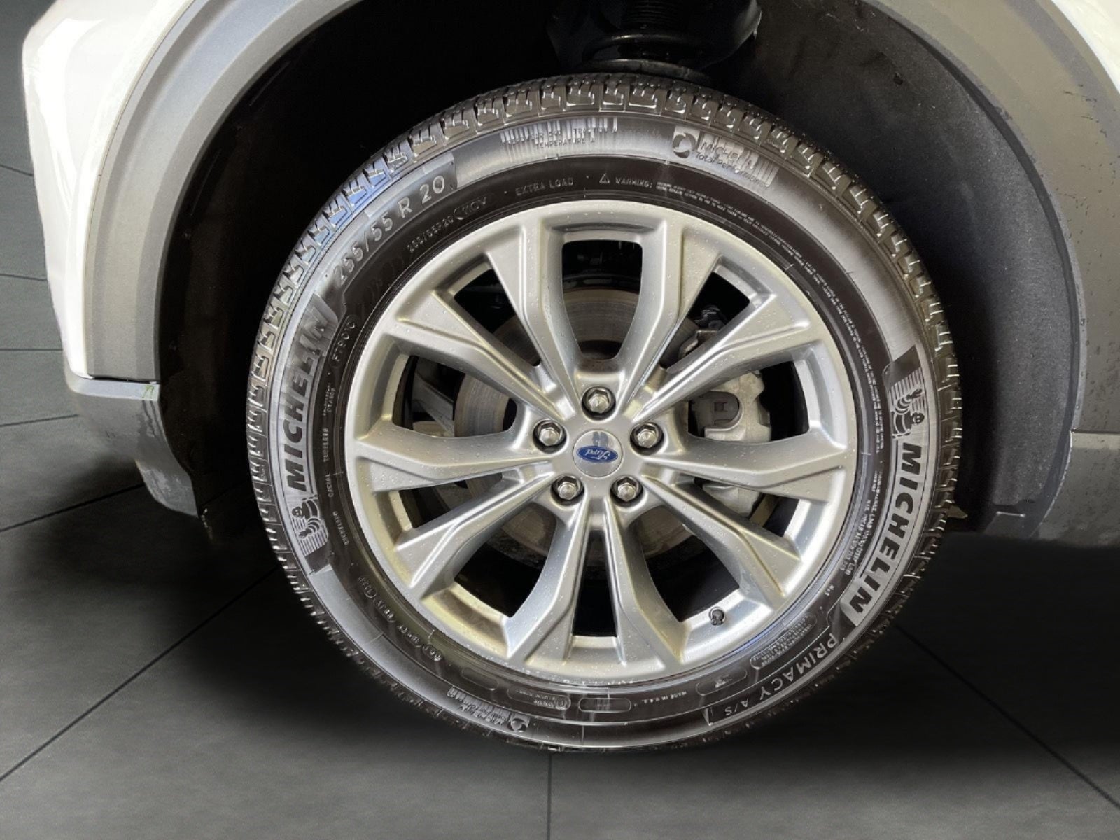2023 Ford Explorer XLT 4WD