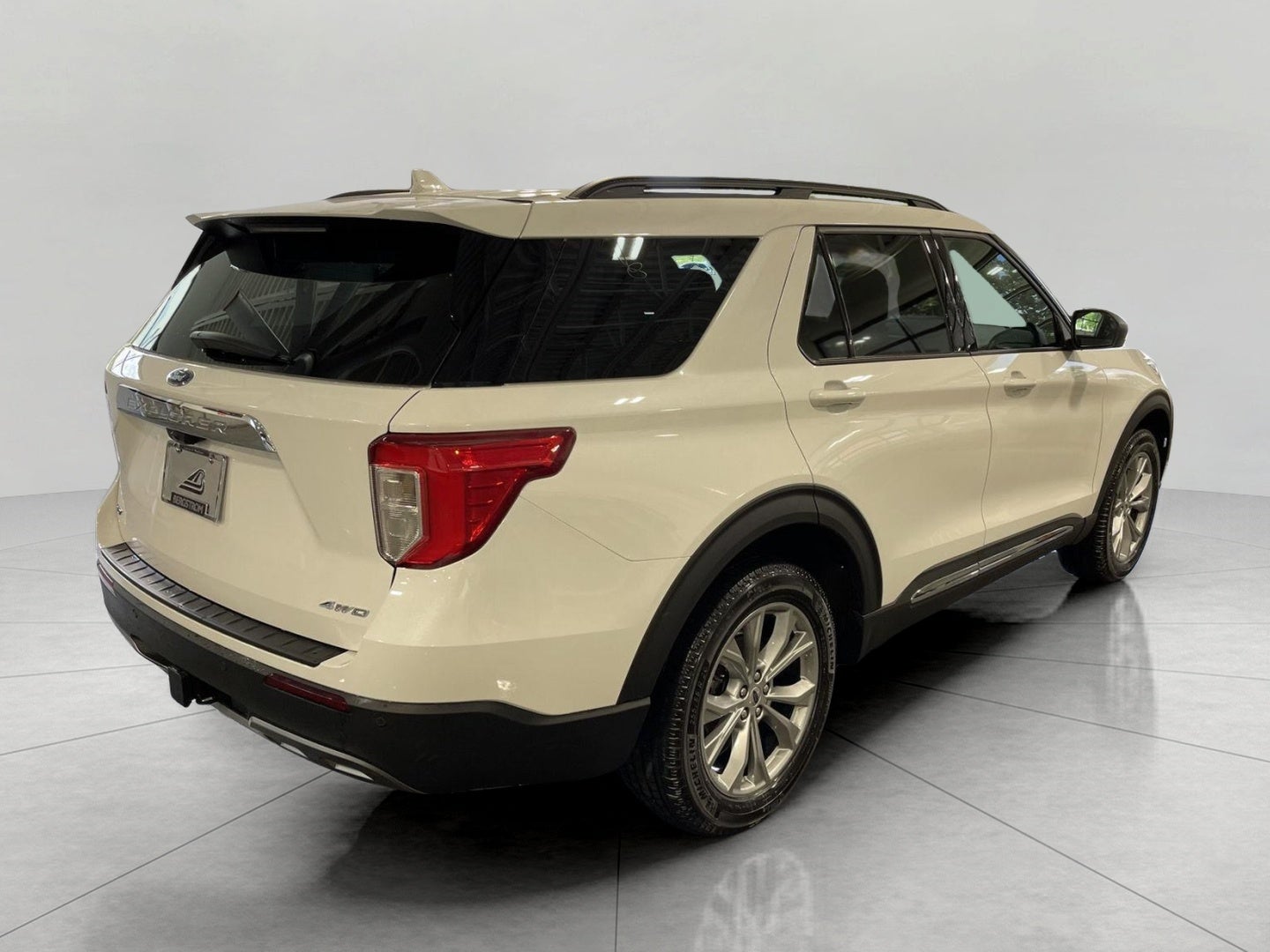 2023 Ford Explorer XLT 4WD