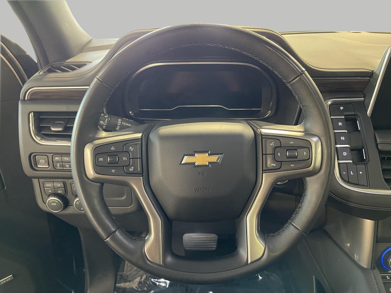2023 Chevrolet Suburban 4WD 4dr LT