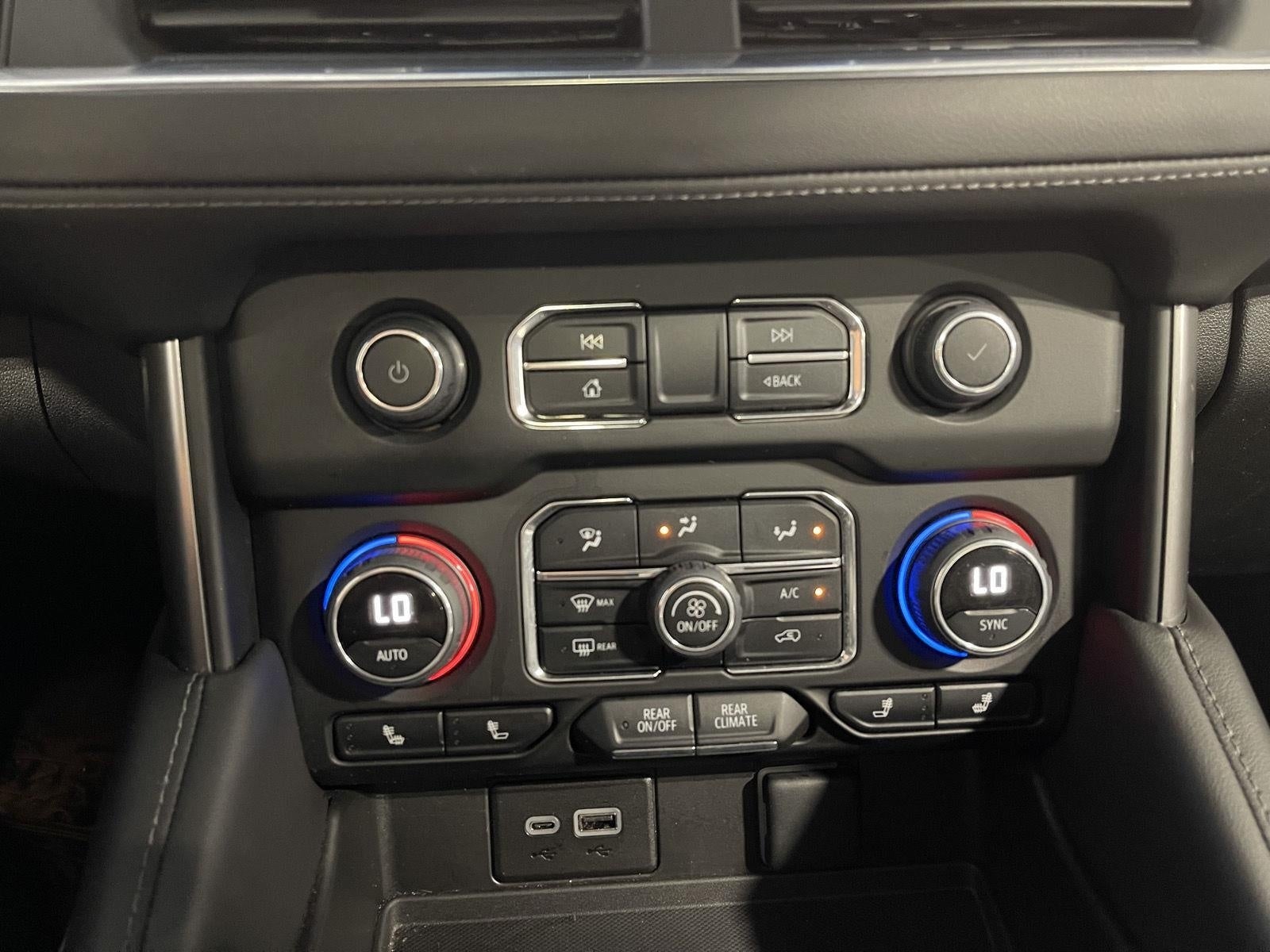 2023 Chevrolet Suburban 4WD 4dr LT