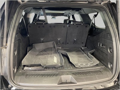2023 Chevrolet Suburban 4WD 4dr LT