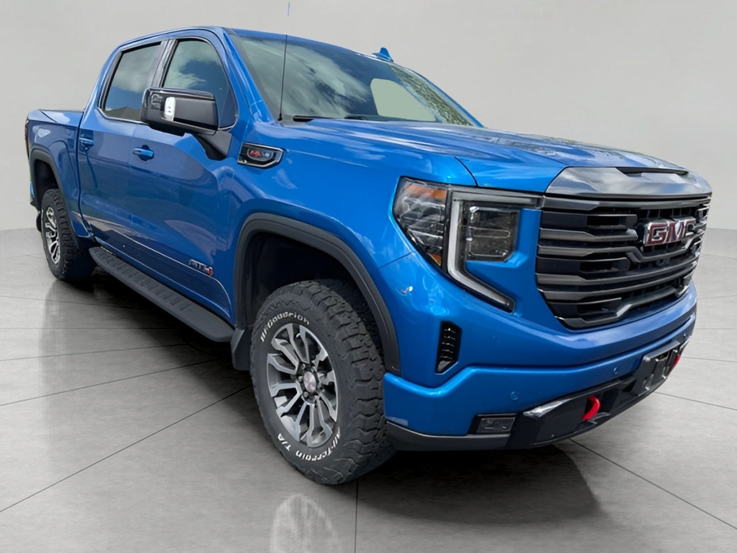 2022 GMC Sierra 1500 4WD Crew Cab 147 AT4