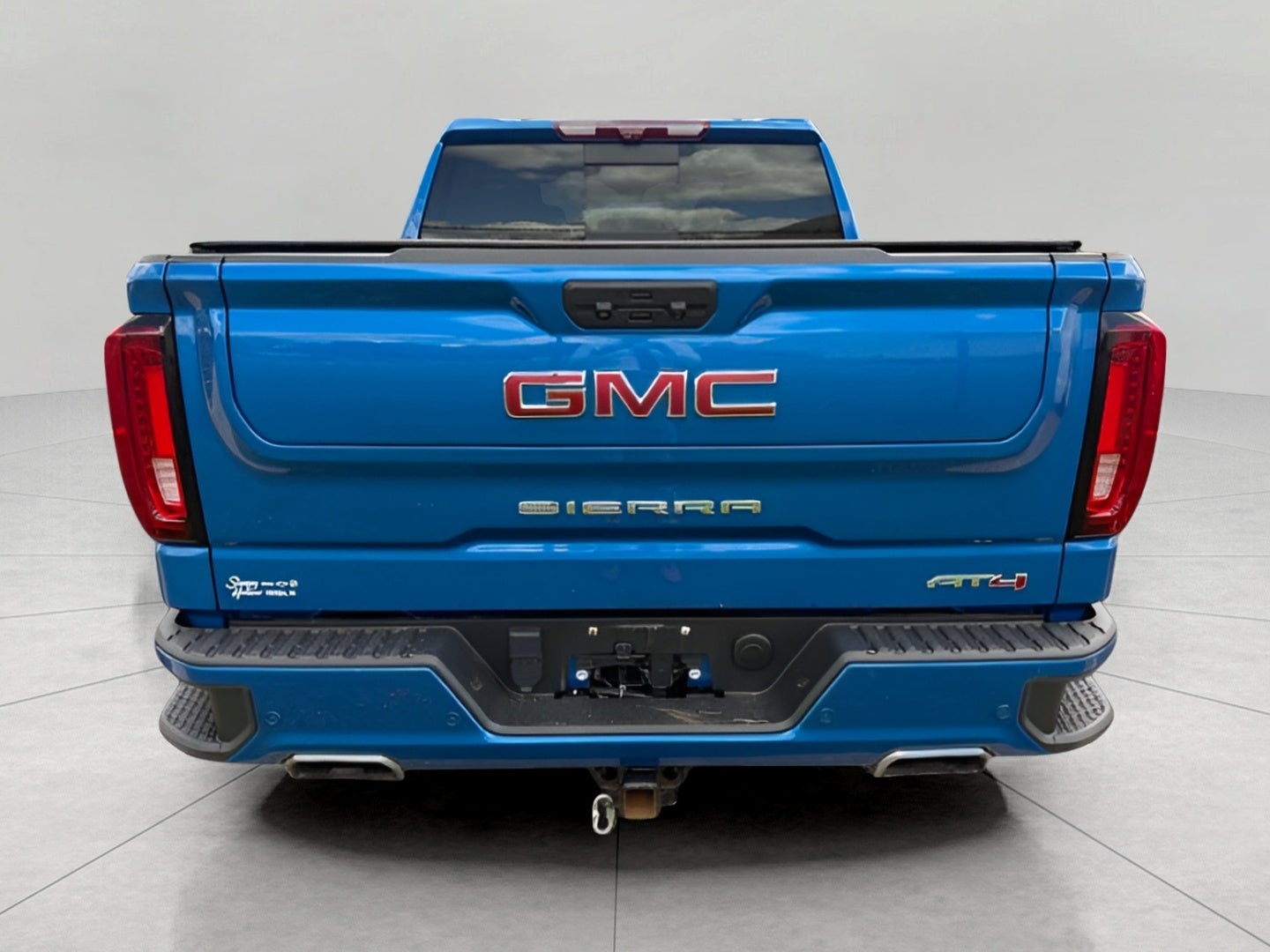 2022 GMC Sierra 1500 4WD Crew Cab 147 AT4