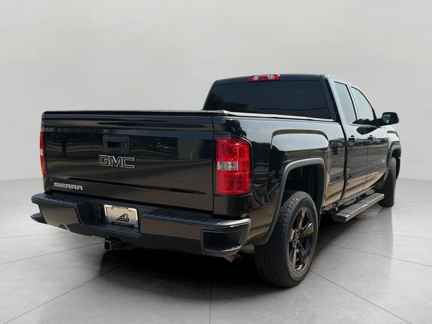 2018 GMC Sierra 1500 4WD Double Cab 143.5