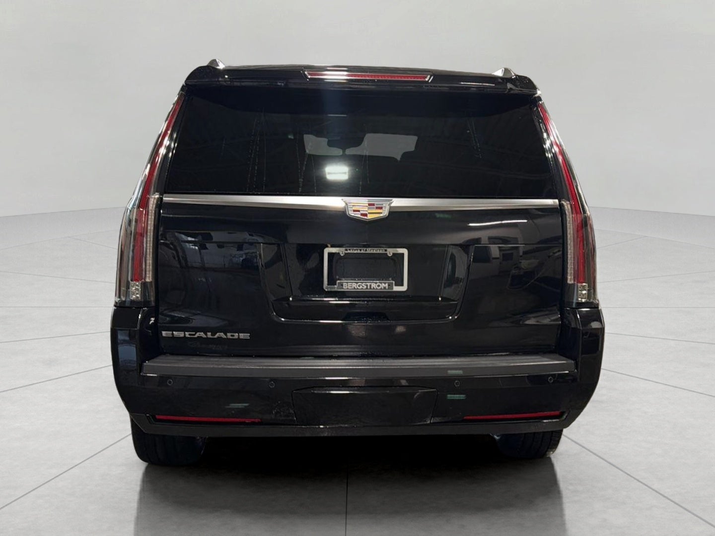 2016 Cadillac Escalade 4WD 4dr Luxury Collection