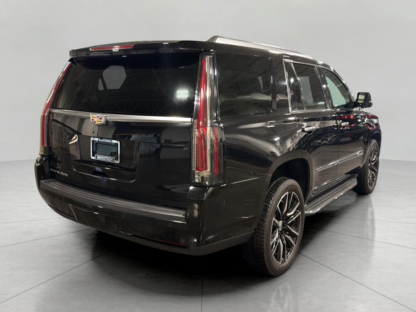 2016 Cadillac Escalade 4WD 4dr Luxury Collection
