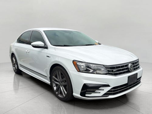 2017 Volkswagen Passat R-Line w/Comfort Pkg Auto