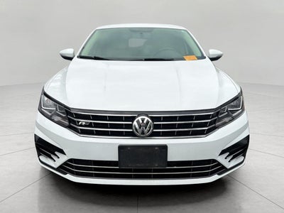 2017 Volkswagen Passat R-Line w/Comfort Pkg Auto