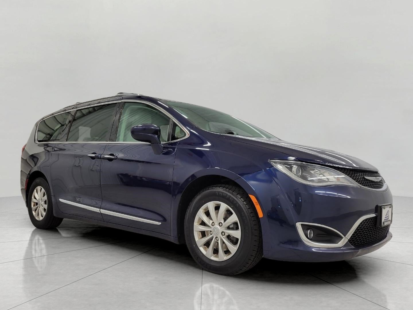 2018 Chrysler Pacifica Touring L Plus's photo