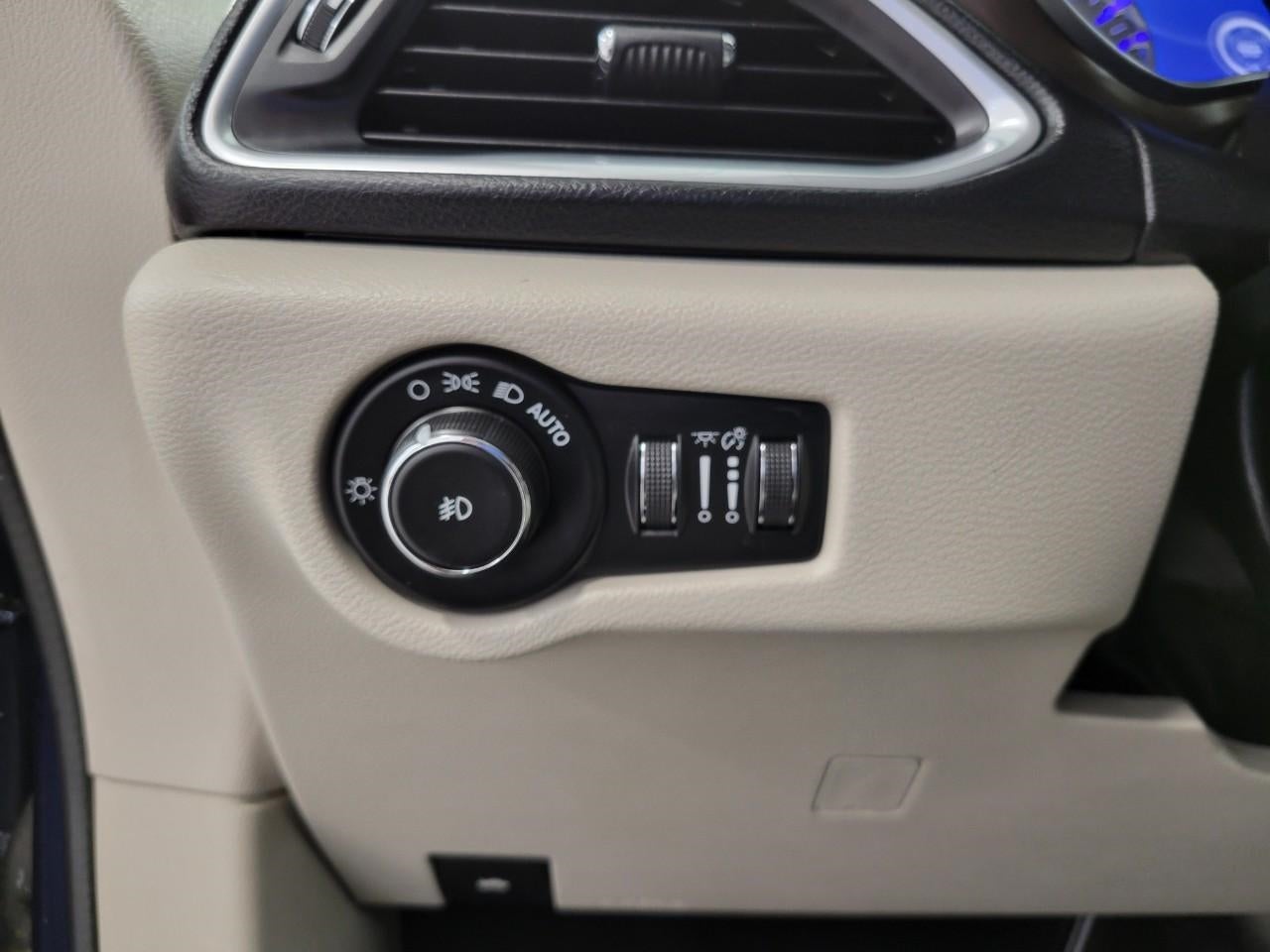 2018 Chrysler Pacifica Touring L Plus FWD