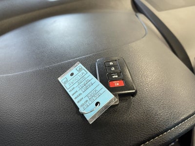 2015 Toyota Camry Hybrid 4dr Sdn XLE