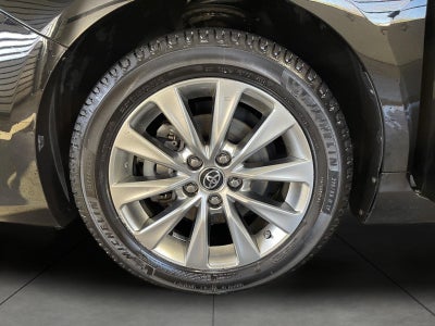 2015 Toyota Camry Hybrid 4dr Sdn XLE