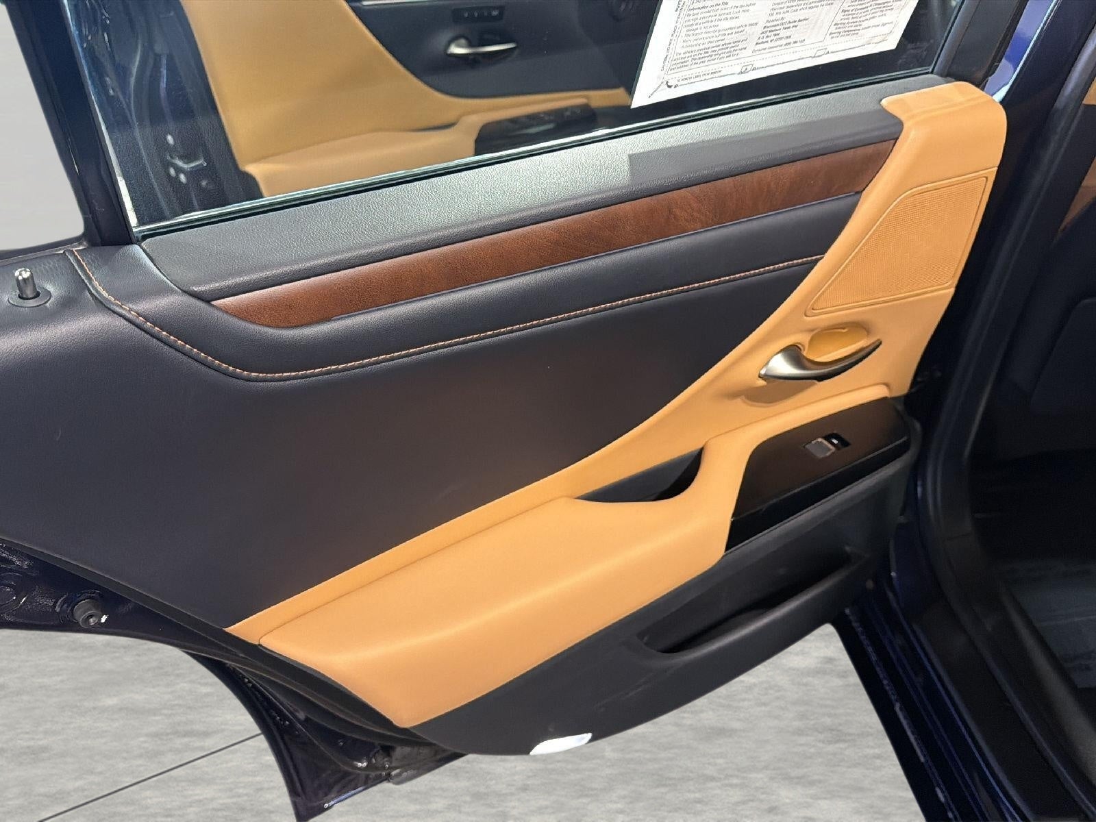 2023 Lexus ES ES 300h Luxury FWD