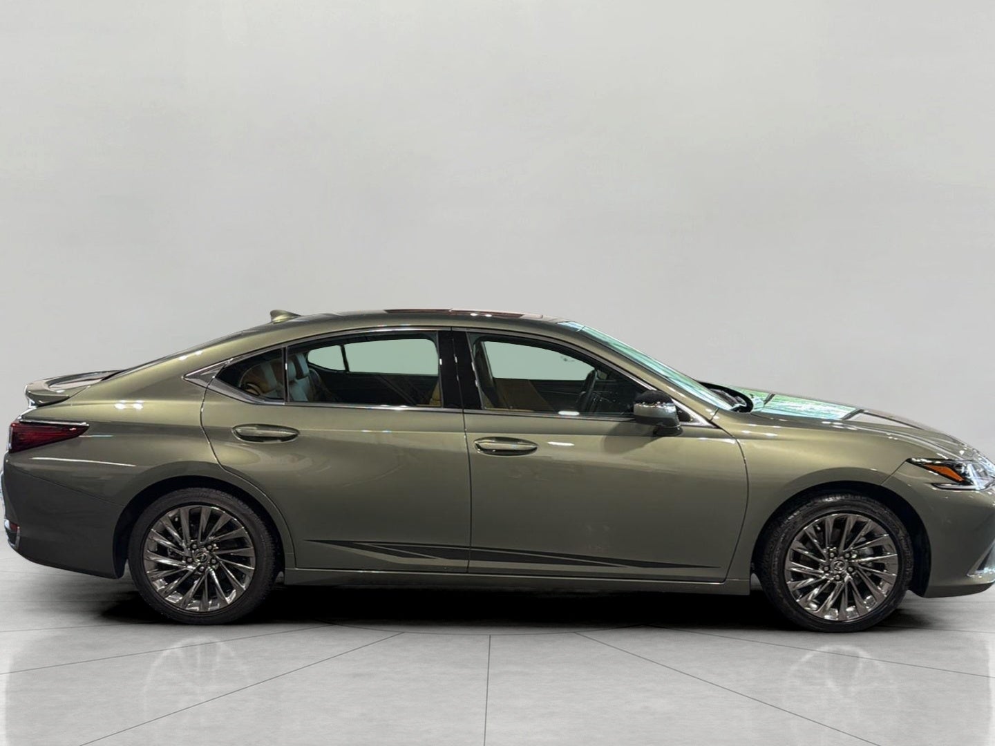 2025 Lexus ES ES 300h Luxury FWD