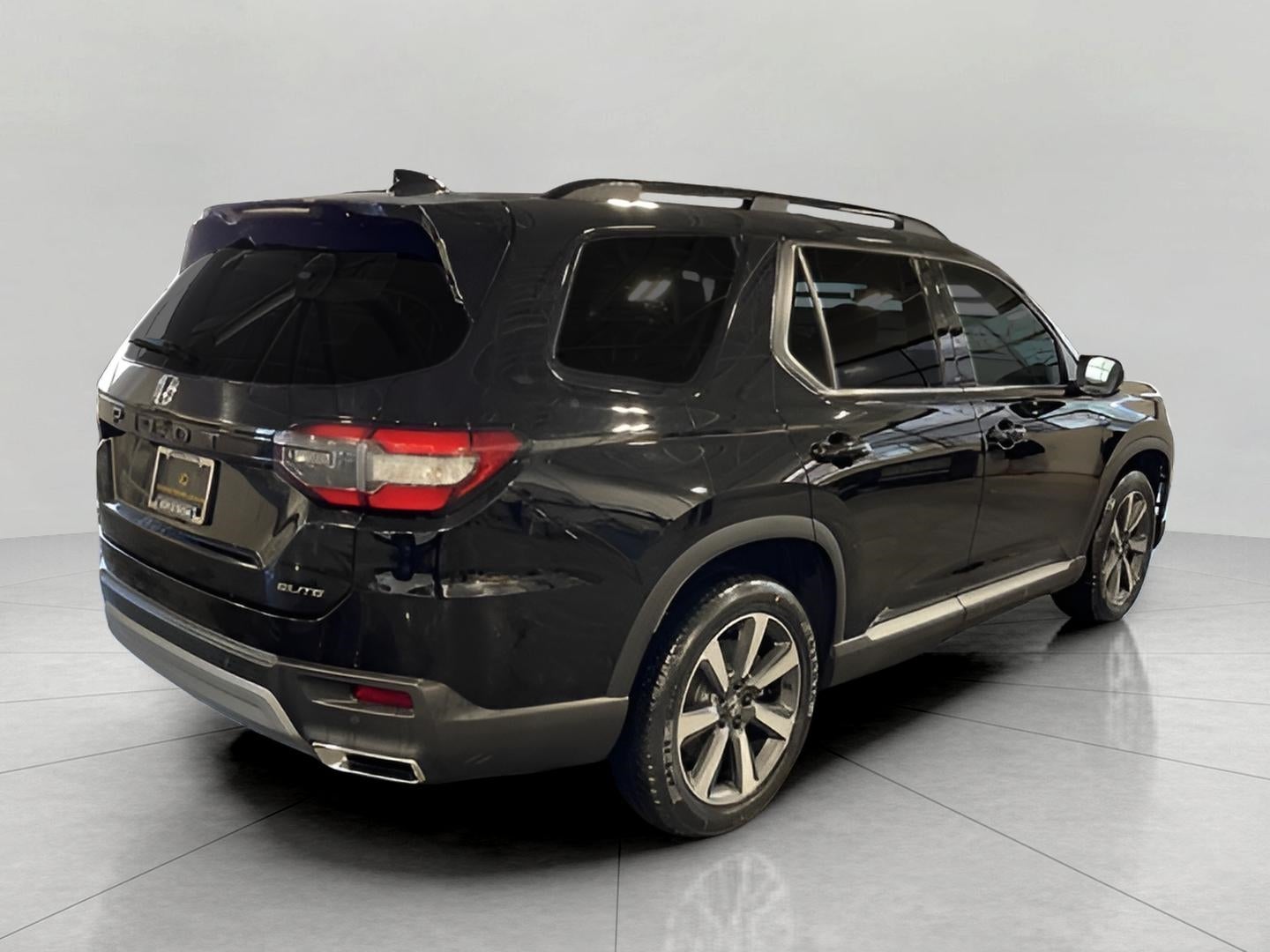 2023 Honda Pilot Elite AWD
