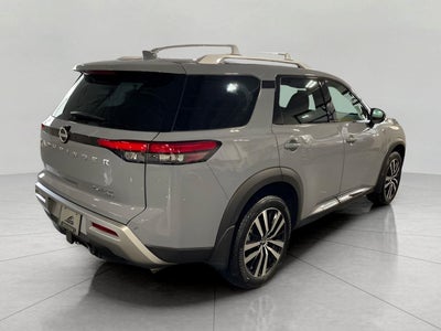 2025 Nissan Pathfinder Platinum 4WD