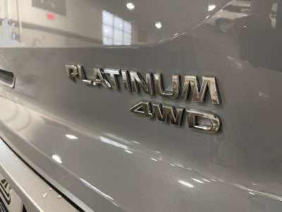 2025 Nissan Pathfinder Platinum 4WD