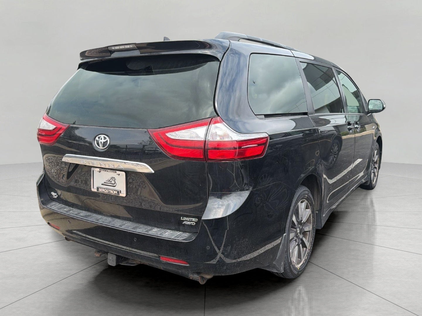 2019 Toyota Sienna Limited Premium AWD 7-Passenger