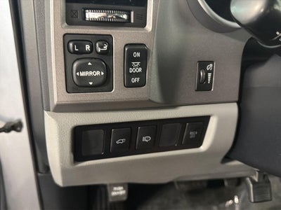 2013 Toyota Sequoia 4WD 5.7L FFV Limited