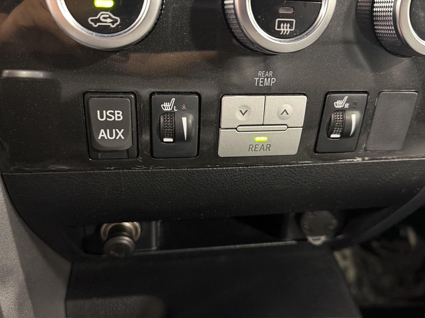 2013 Toyota Sequoia 4WD 5.7L FFV Limited