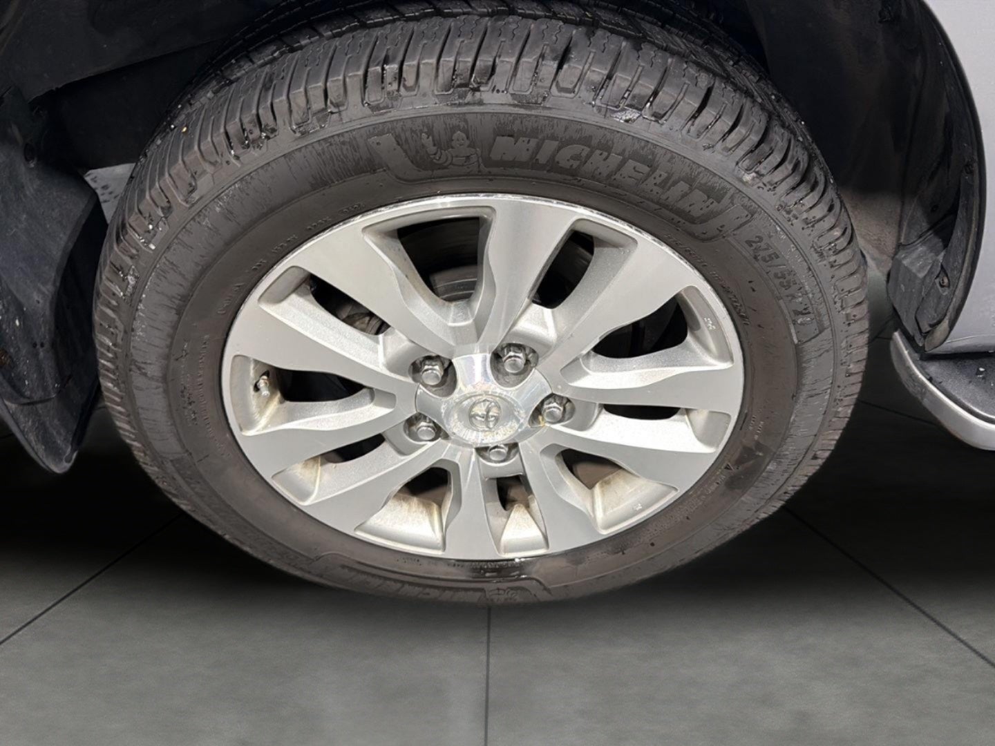 2013 Toyota Sequoia 4WD 5.7L FFV Limited