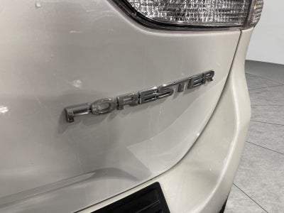 2023 Subaru Forester Premium CVT
