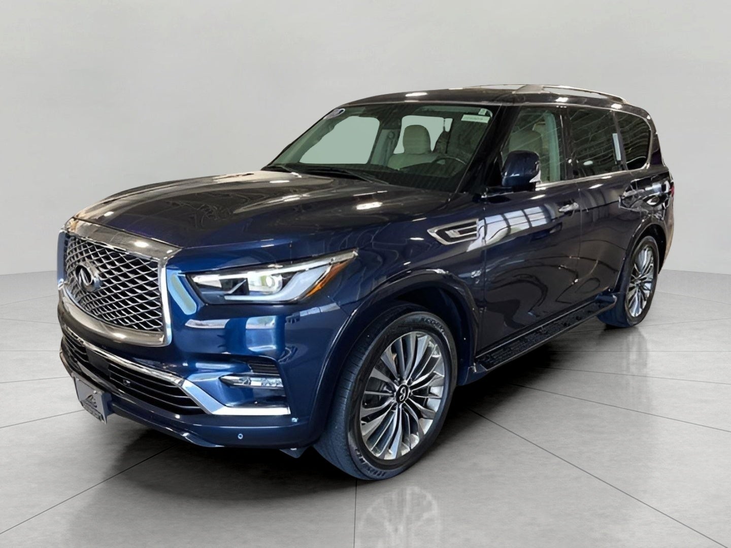 2019 INFINITI QX80 LUXE AWD
