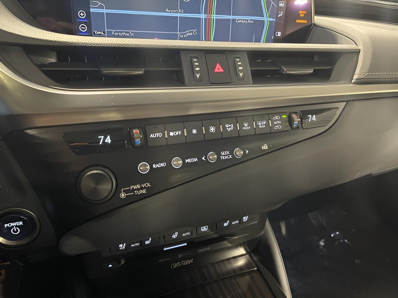 2019 Lexus ES ES 300h Luxury FWD