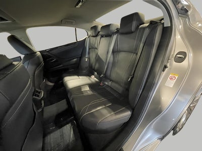 2019 Lexus ES ES 300h Luxury FWD