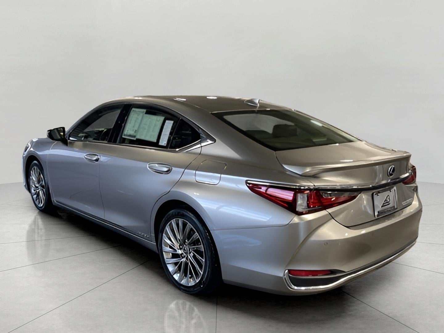 2019 Lexus ES ES 300h Luxury FWD