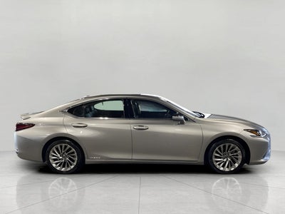 2019 Lexus ES ES 300h Luxury FWD