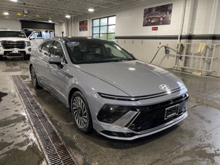 2024 Hyundai Sonata Hybrid