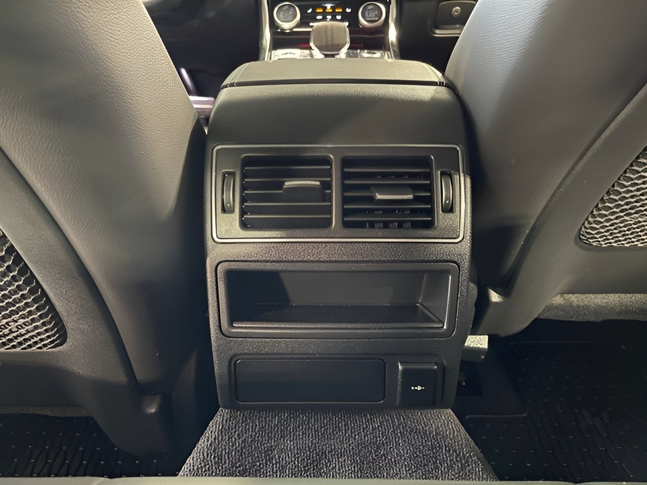2023 Jaguar XF R-Dynamic SE Sedan AWD