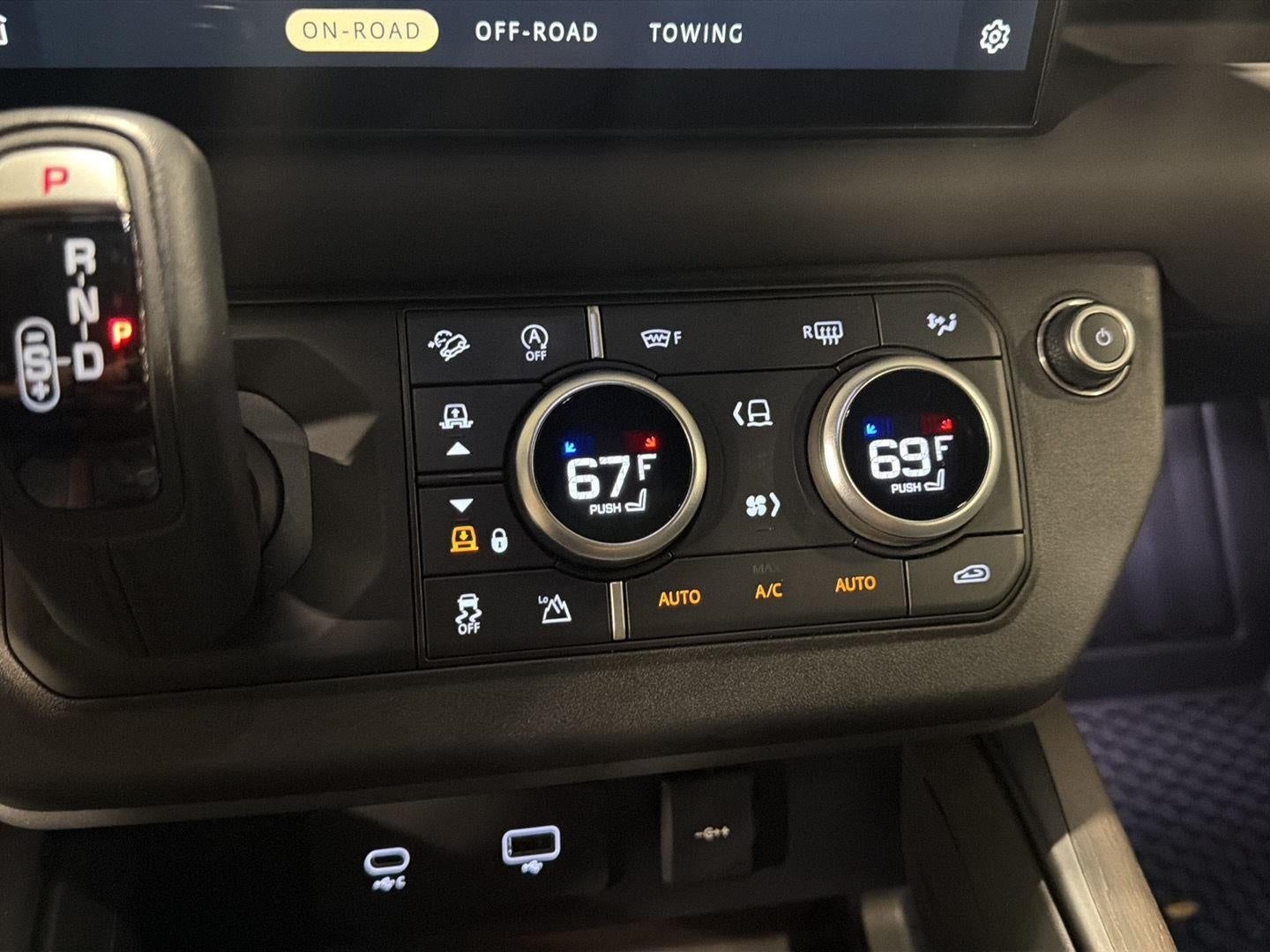 2023 Land Rover Defender 90 X AWD