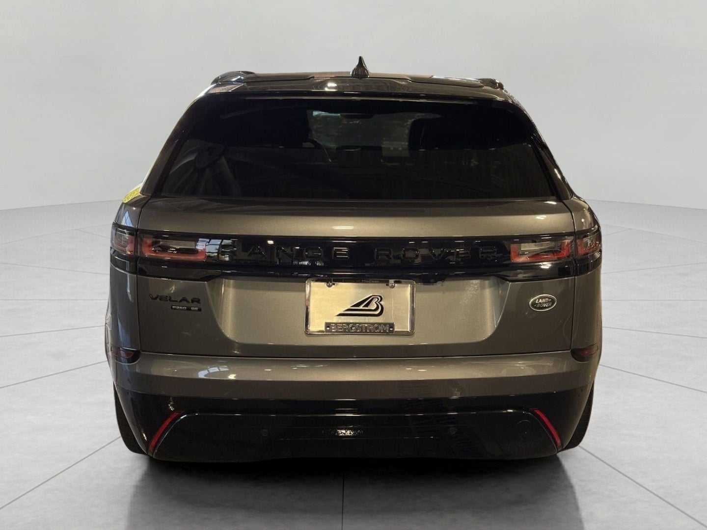 2019 Land Rover Range Rover Velar P250 R-Dynamic SE
