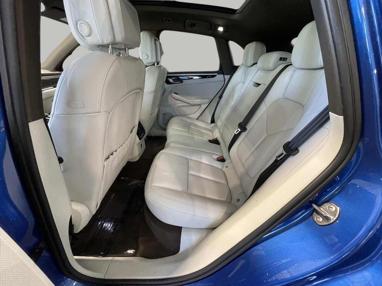 2020 Porsche Macan AWD
