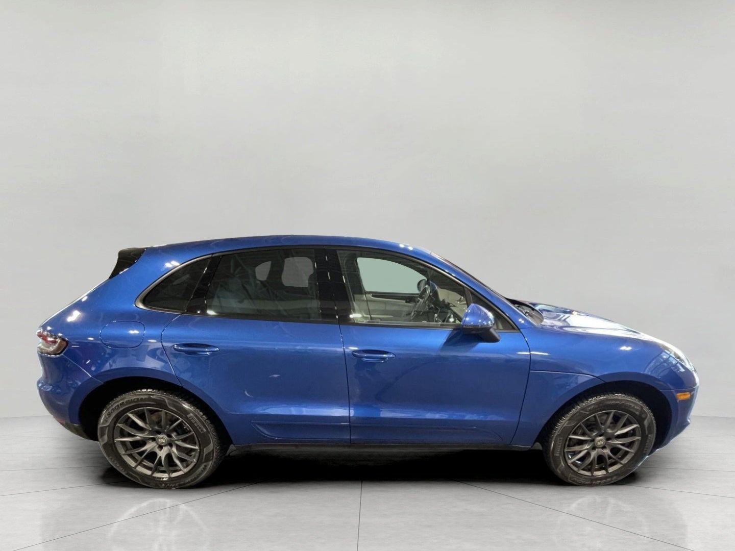 2020 Porsche Macan AWD