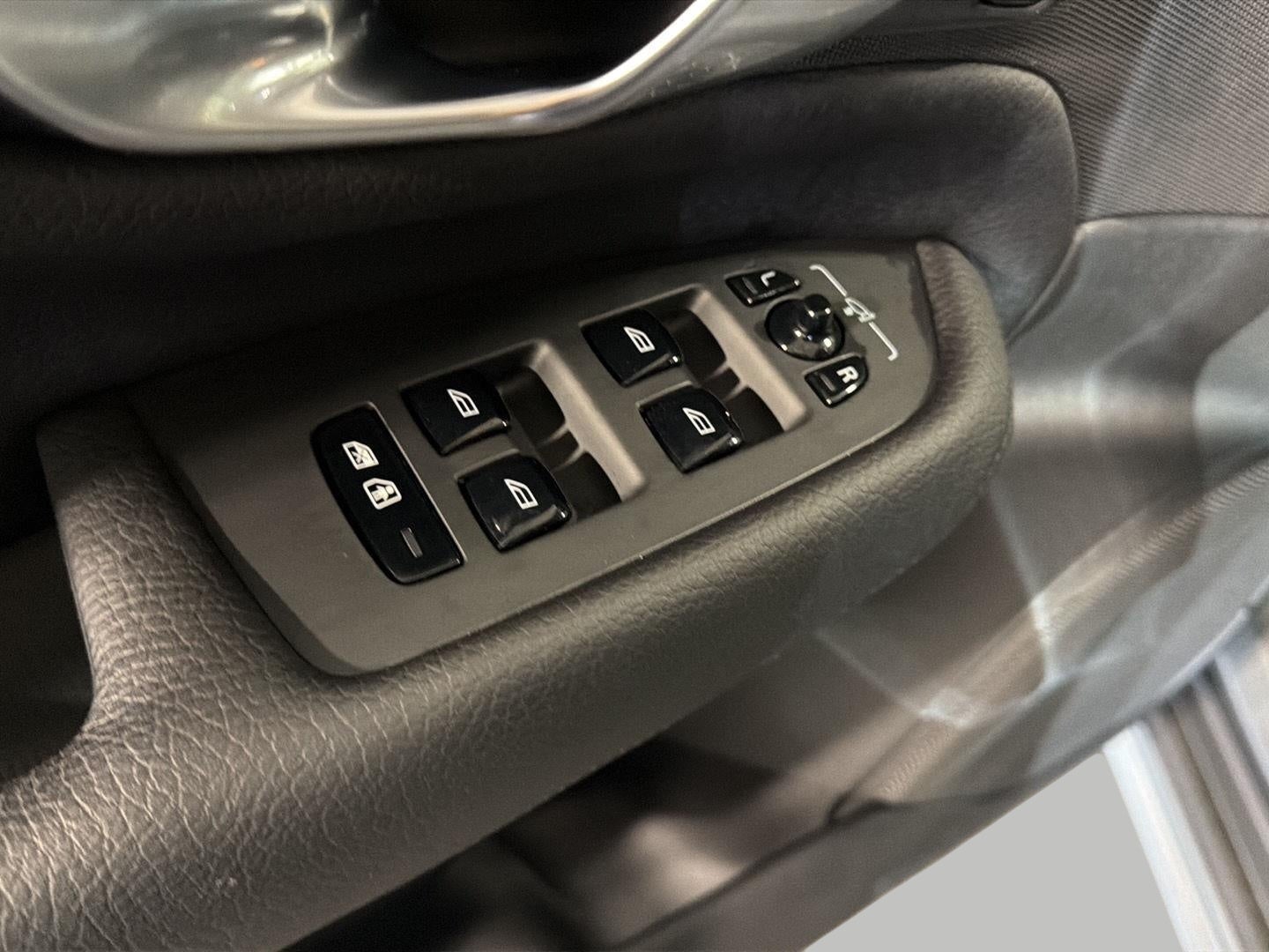 2019 Volvo XC90 T6 AWD Momentum
