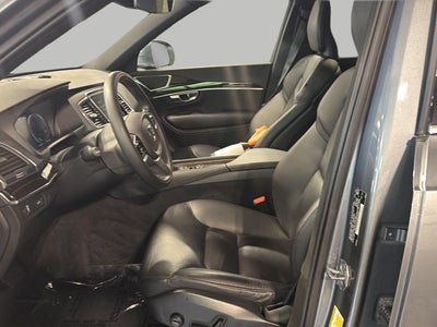 2019 Volvo XC90 T6 AWD Momentum