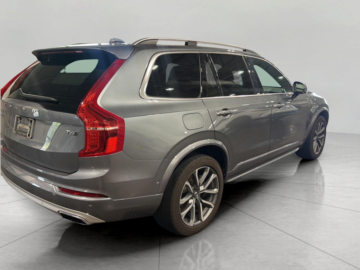 2019 Volvo XC90 T6 AWD Momentum
