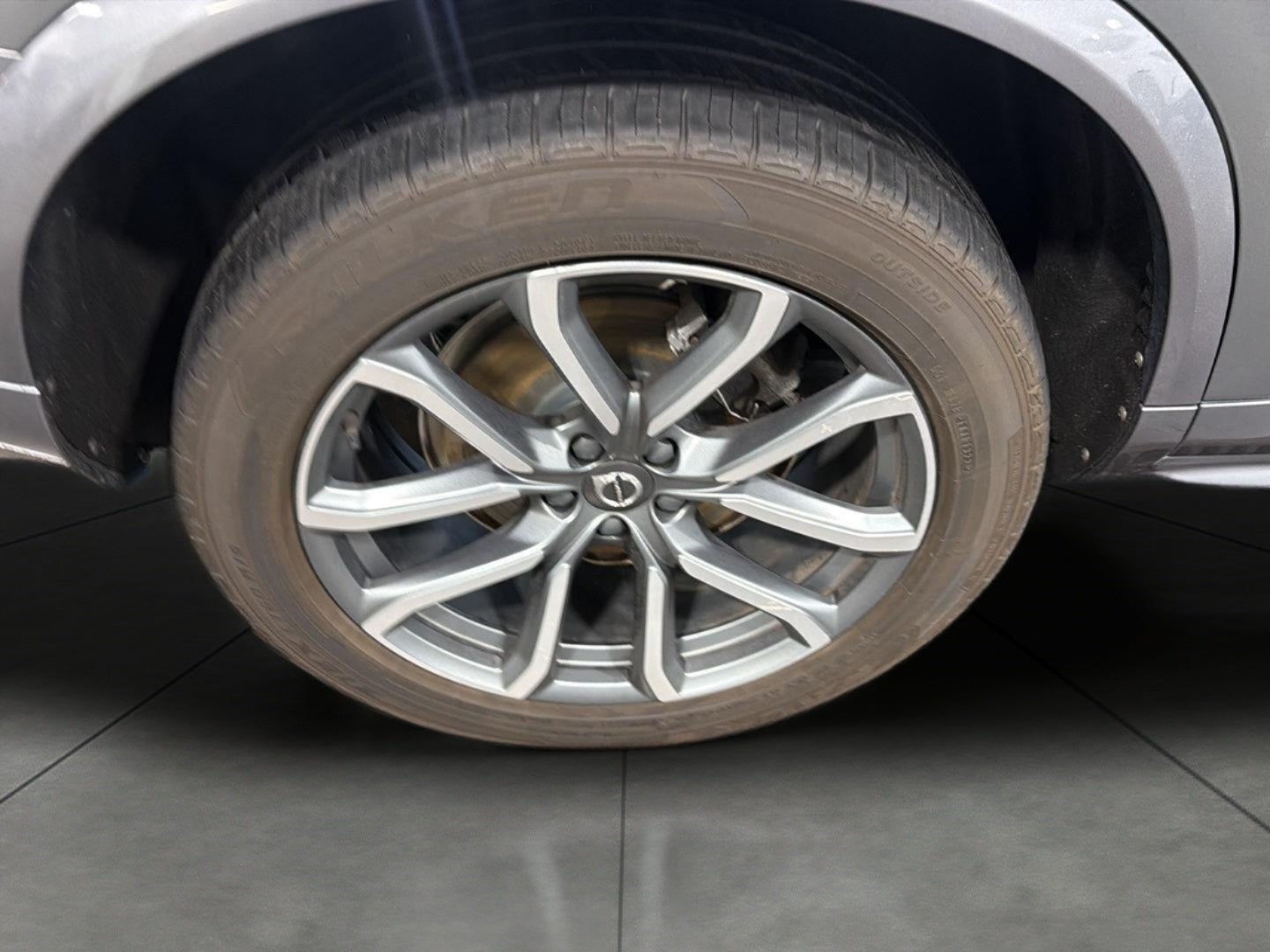 2019 Volvo XC90 T6 AWD Momentum