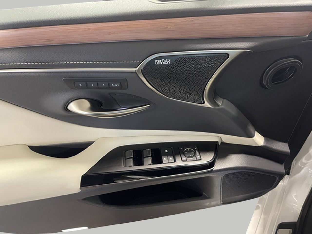 2025 Lexus ES 350 ULTRA LUXURY