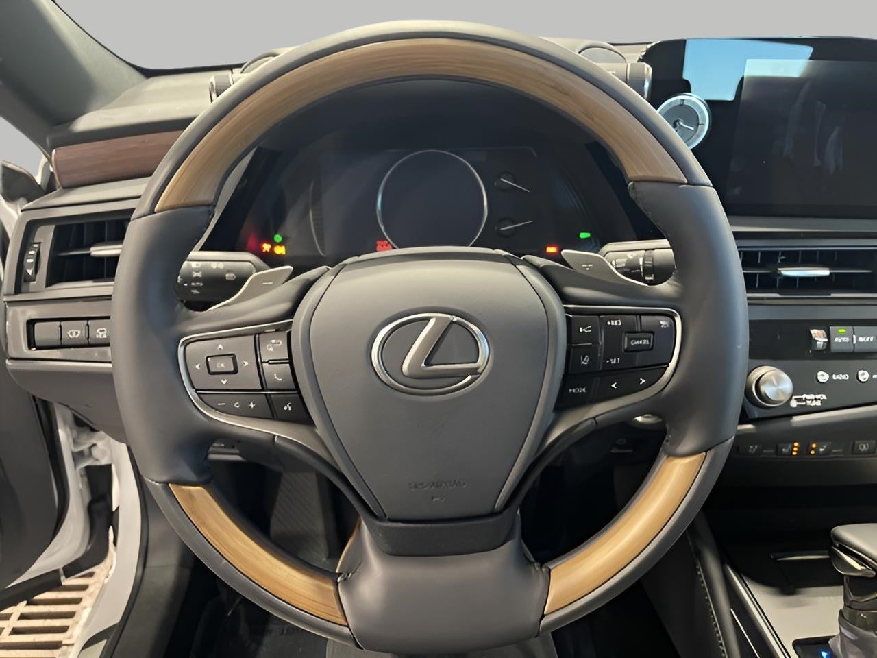 2025 Lexus ES 350 ULTRA LUXURY