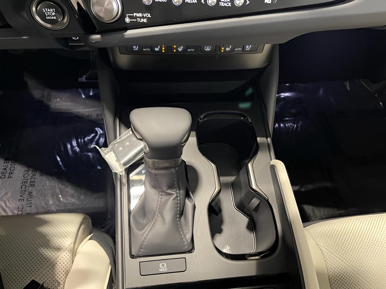 2025 Lexus ES 350 ULTRA LUXURY