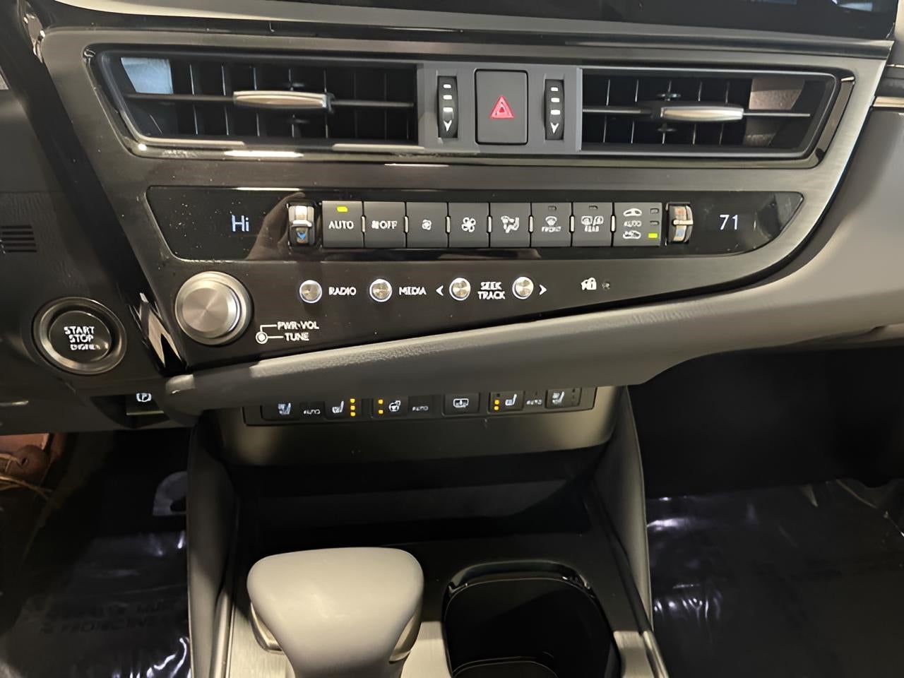 2025 Lexus ES 350 ULTRA LUXURY