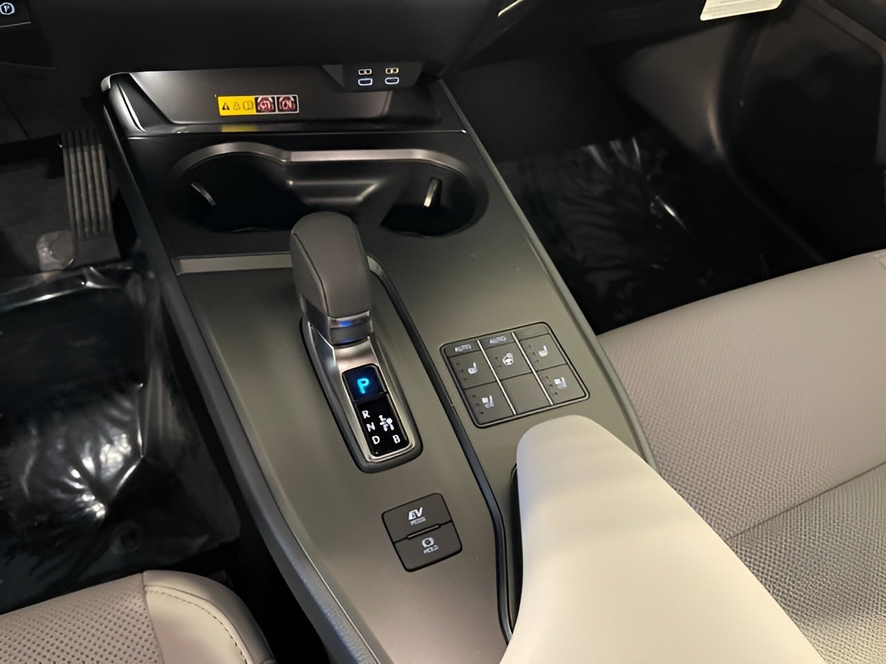 2026 Lexus UX HYBRID UX 300h F SPORT DESIGN AWD