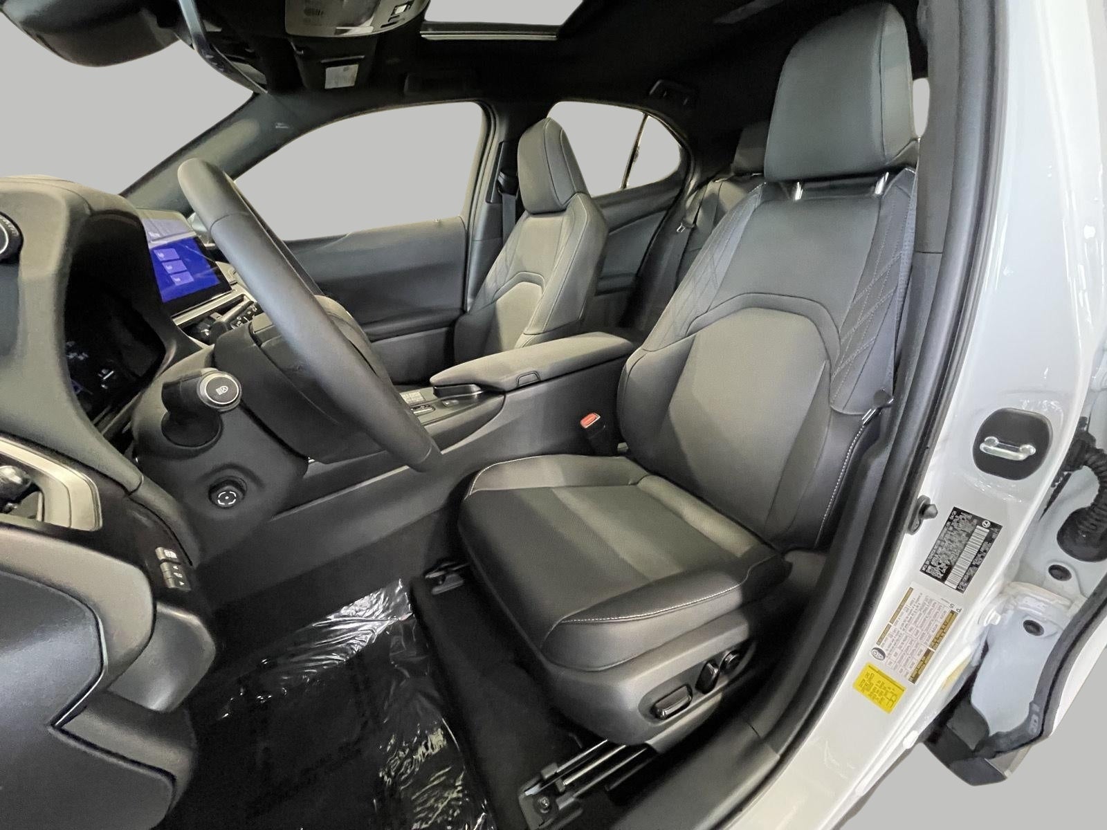 2026 Lexus UX HYBRID UX 300h PREMIUM AWD