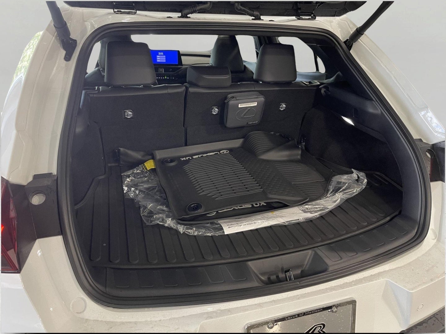 2026 Lexus UX HYBRID UX 300h PREMIUM AWD