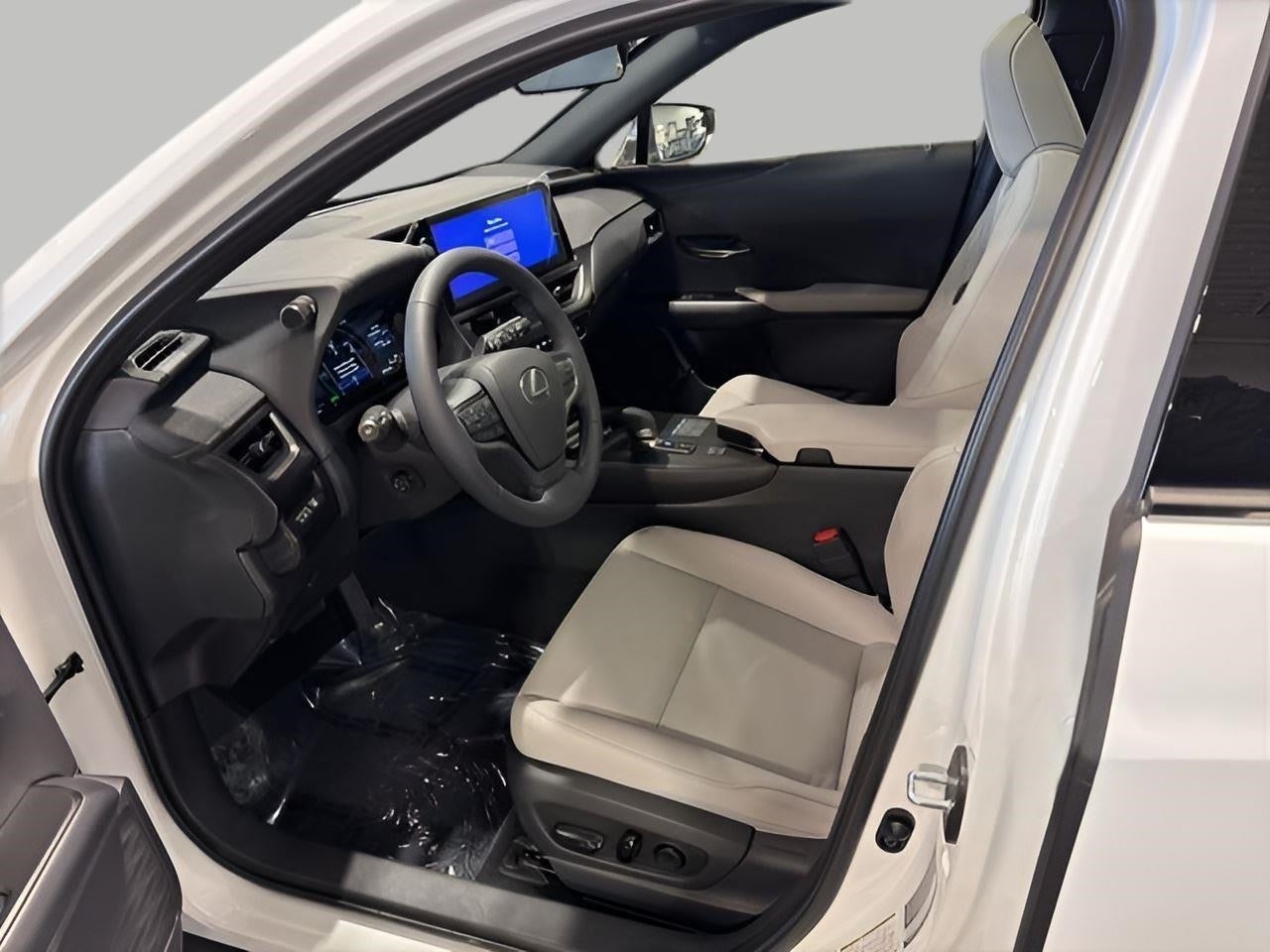 2026 Lexus UX HYBRID UX 300h PREMIUM AWD